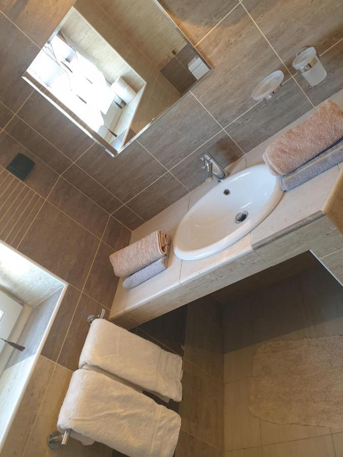 Smartno Apartmaji Sobe Josko Экстерьер фото